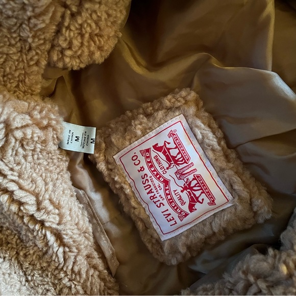 Levi’s Longline Long Sherpa Teddy Oversized Coat - Picture 4 of 9